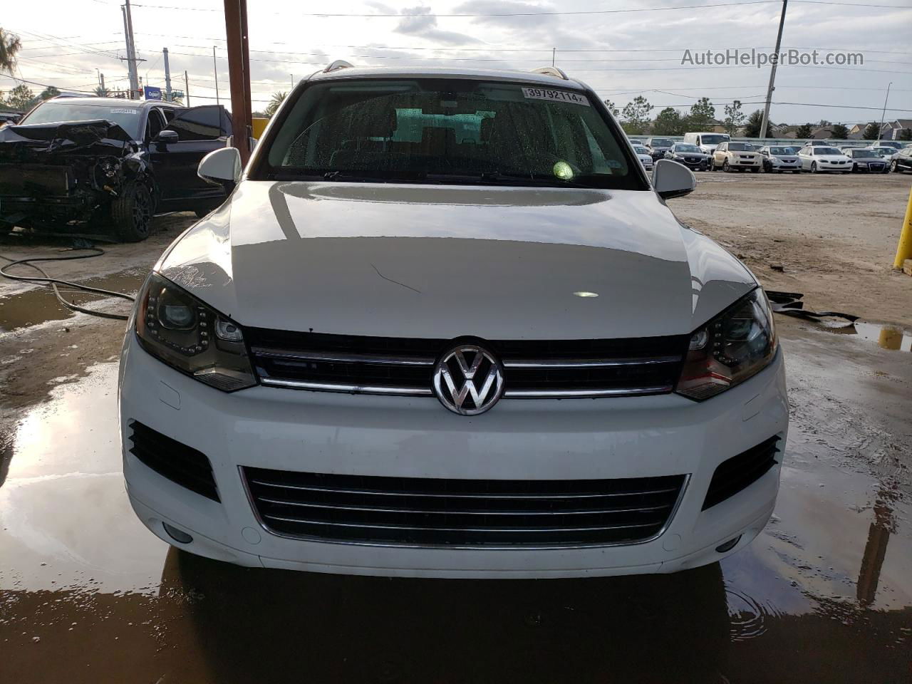 2013 Volkswagen Touareg V6 White vin: WVGEF9BP8DD004990