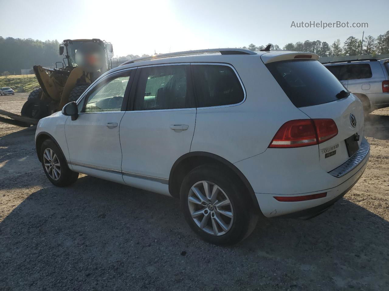 2013 Volkswagen Touareg V6 White vin: WVGEF9BP8DD008828