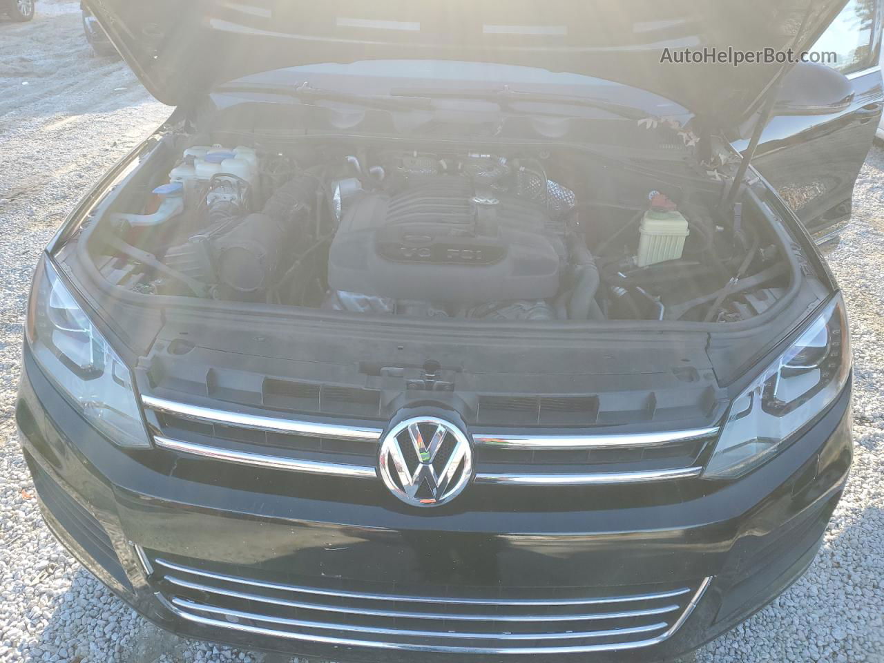 2014 Volkswagen Touareg V6 Black vin: WVGEF9BP8ED002187