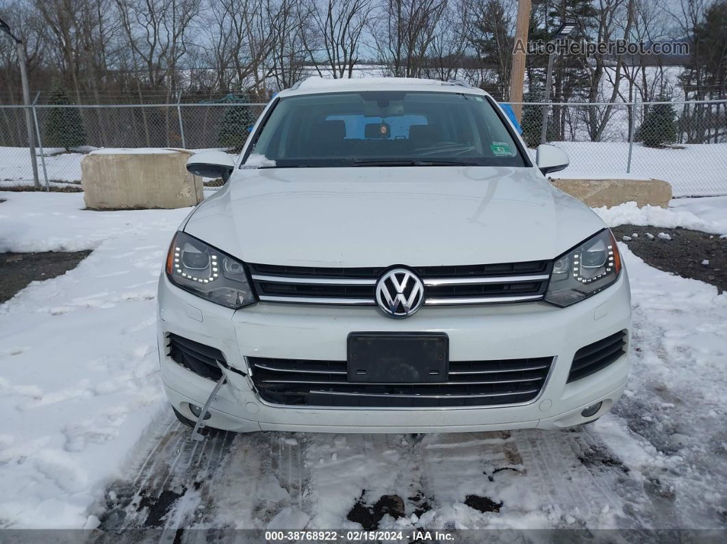 2014 Volkswagen Touareg 3.6l Lux White vin: WVGEF9BP8ED013173