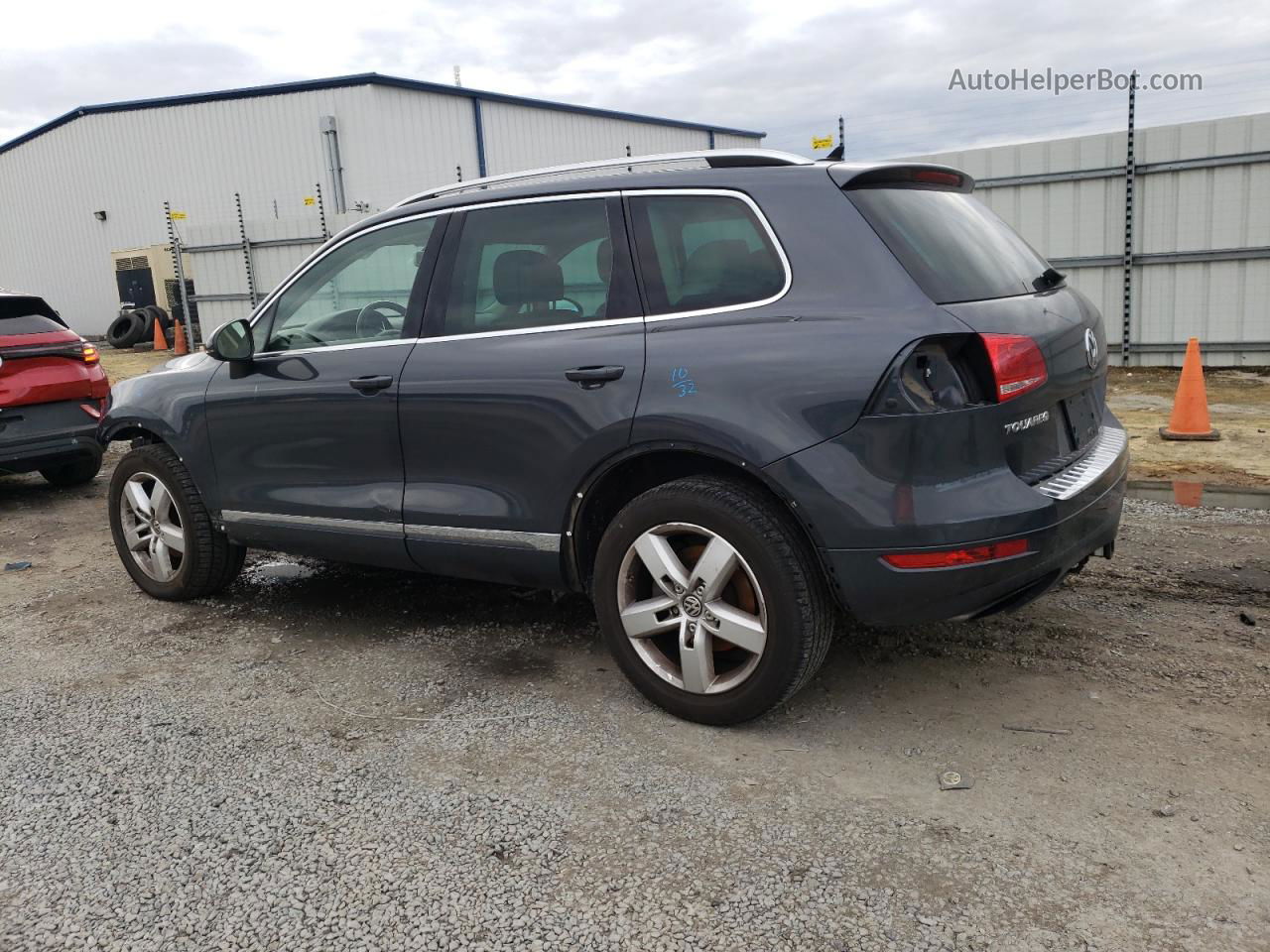 2012 Volkswagen Touareg V6 Charcoal vin: WVGEF9BP9CD008223