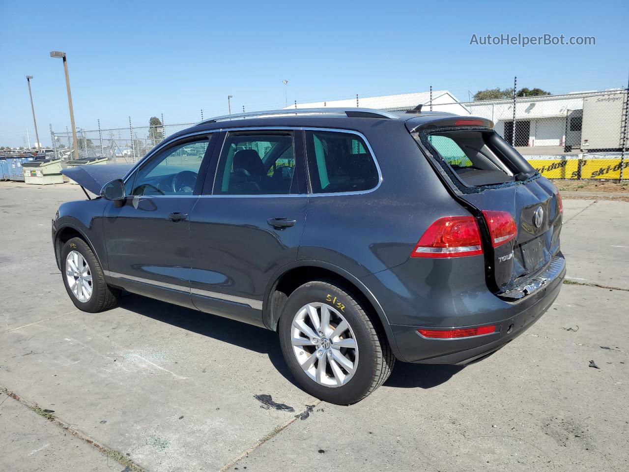 2014 Volkswagen Touareg V6 Gray vin: WVGEF9BP9ED012307