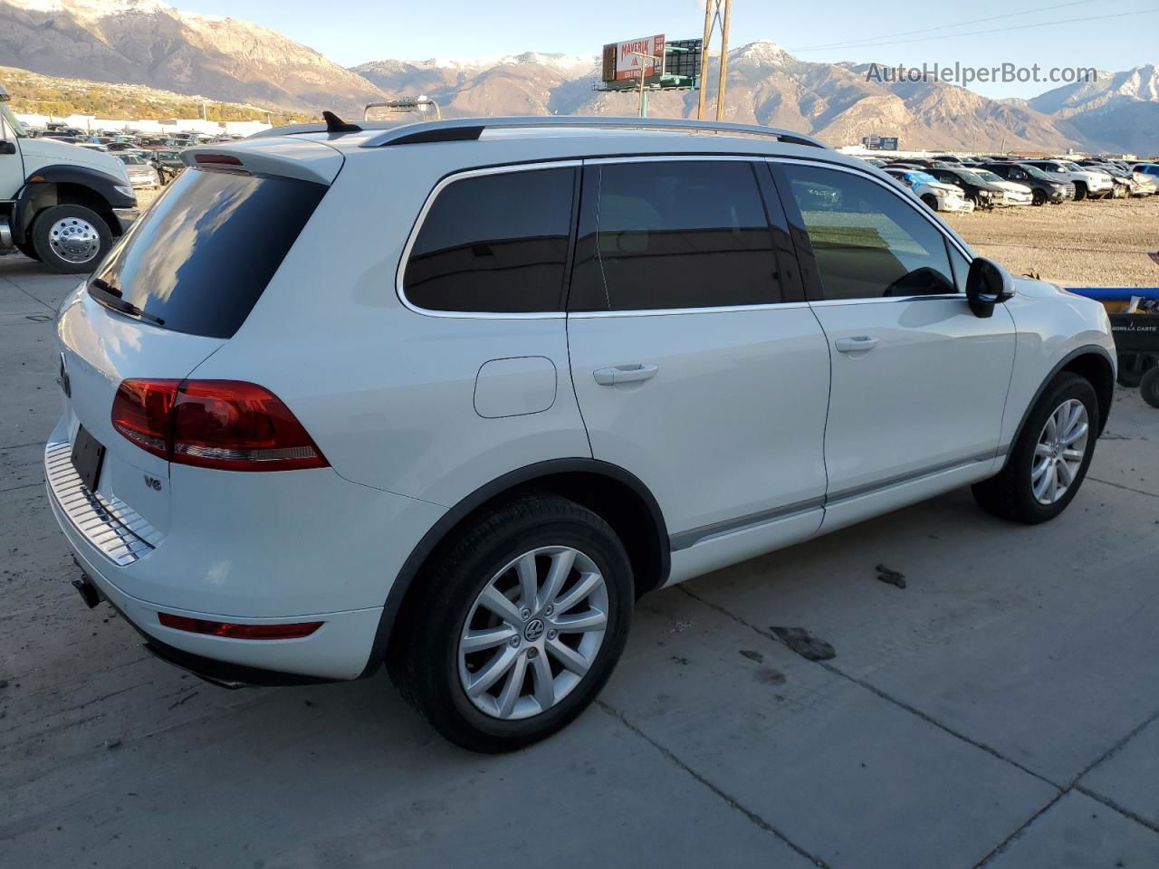 2012 Volkswagen Touareg V6 Белый vin: WVGEF9BPXCD011955