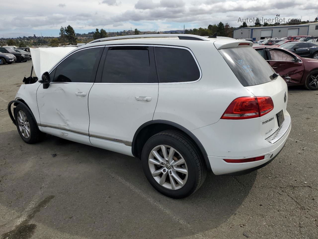 2013 Volkswagen Touareg V6 White vin: WVGEF9BPXDD000276