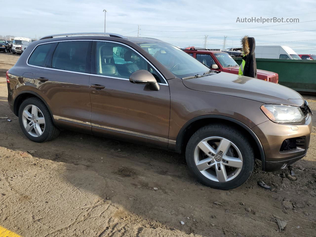 2013 Volkswagen Touareg V6 Tan vin: WVGEF9BPXDD001427