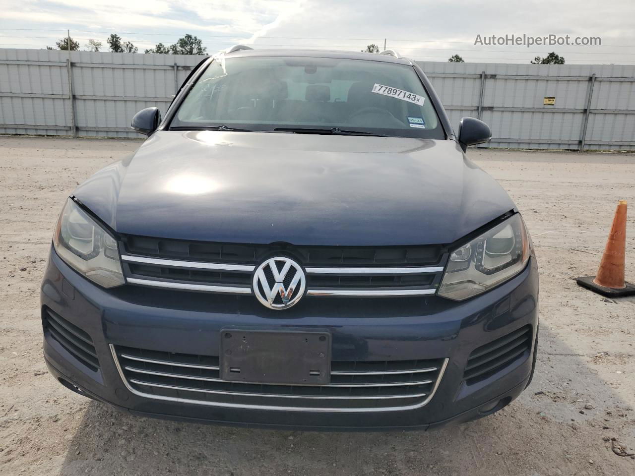 2013 Volkswagen Touareg V6 Blue vin: WVGEF9BPXDD006501