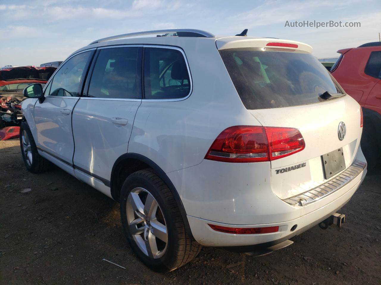 2013 Volkswagen Touareg V6 White vin: WVGEF9BPXDD007597