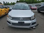 2014 Volkswagen Touareg V6 Silver vin: WVGEF9BPXED012249