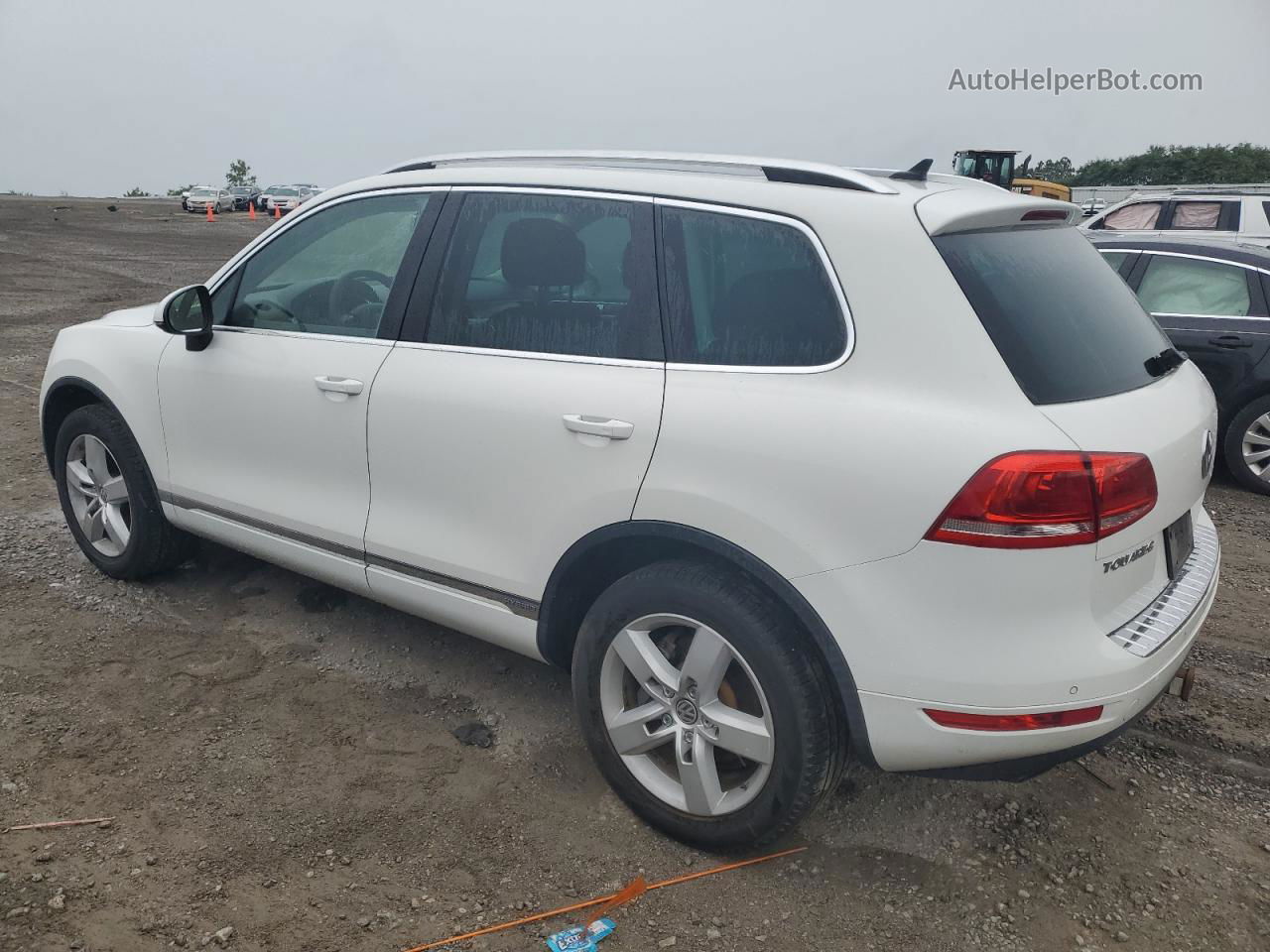 2012 Volkswagen Touareg Hybrid White vin: WVGEG9BP3CD008019