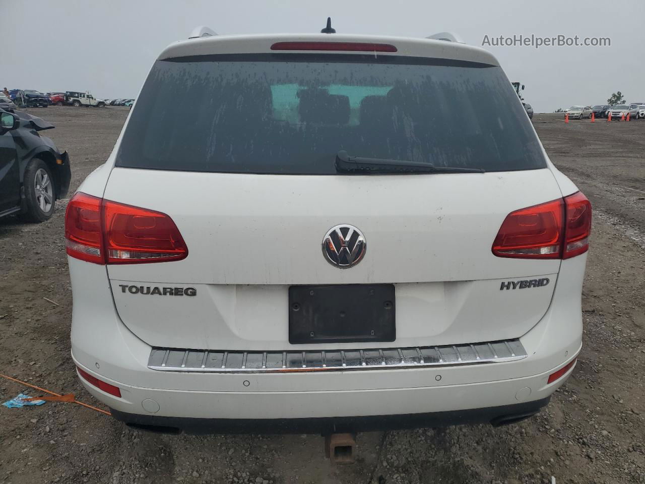 2012 Volkswagen Touareg Hybrid White vin: WVGEG9BP3CD008019