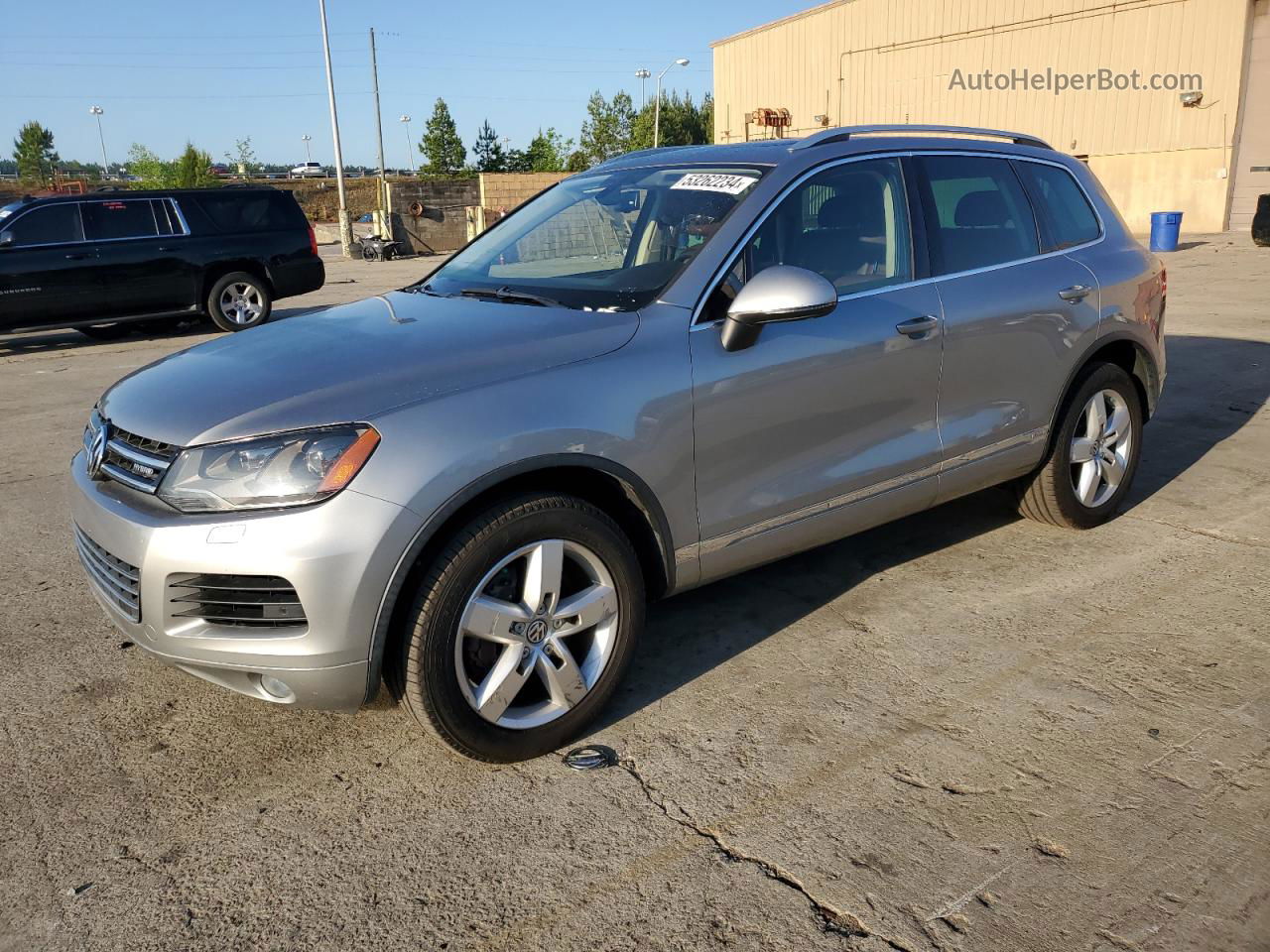 2012 Volkswagen Touareg Hybrid Silver vin: WVGEG9BPXCD008261