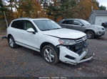 2012 Volkswagen Touareg Lux Белый vin: WVGEK9BP2CD007880