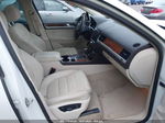 2012 Volkswagen Touareg Lux Белый vin: WVGEK9BP2CD007880