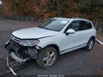 2012 Volkswagen Touareg Lux Белый vin: WVGEK9BP2CD007880