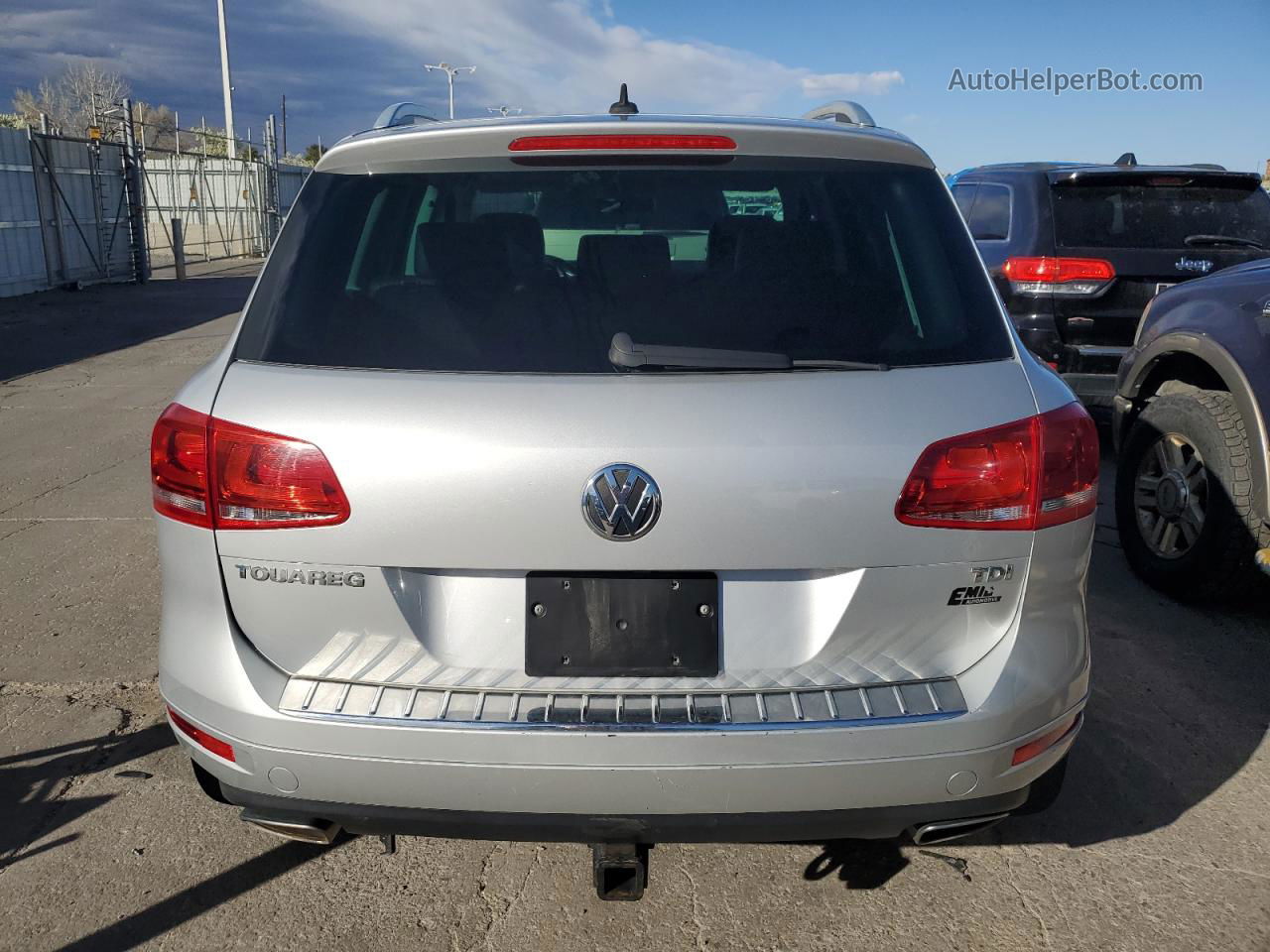 2012 Volkswagen Touareg V6 Tdi Silver vin: WVGEK9BP9CD005849