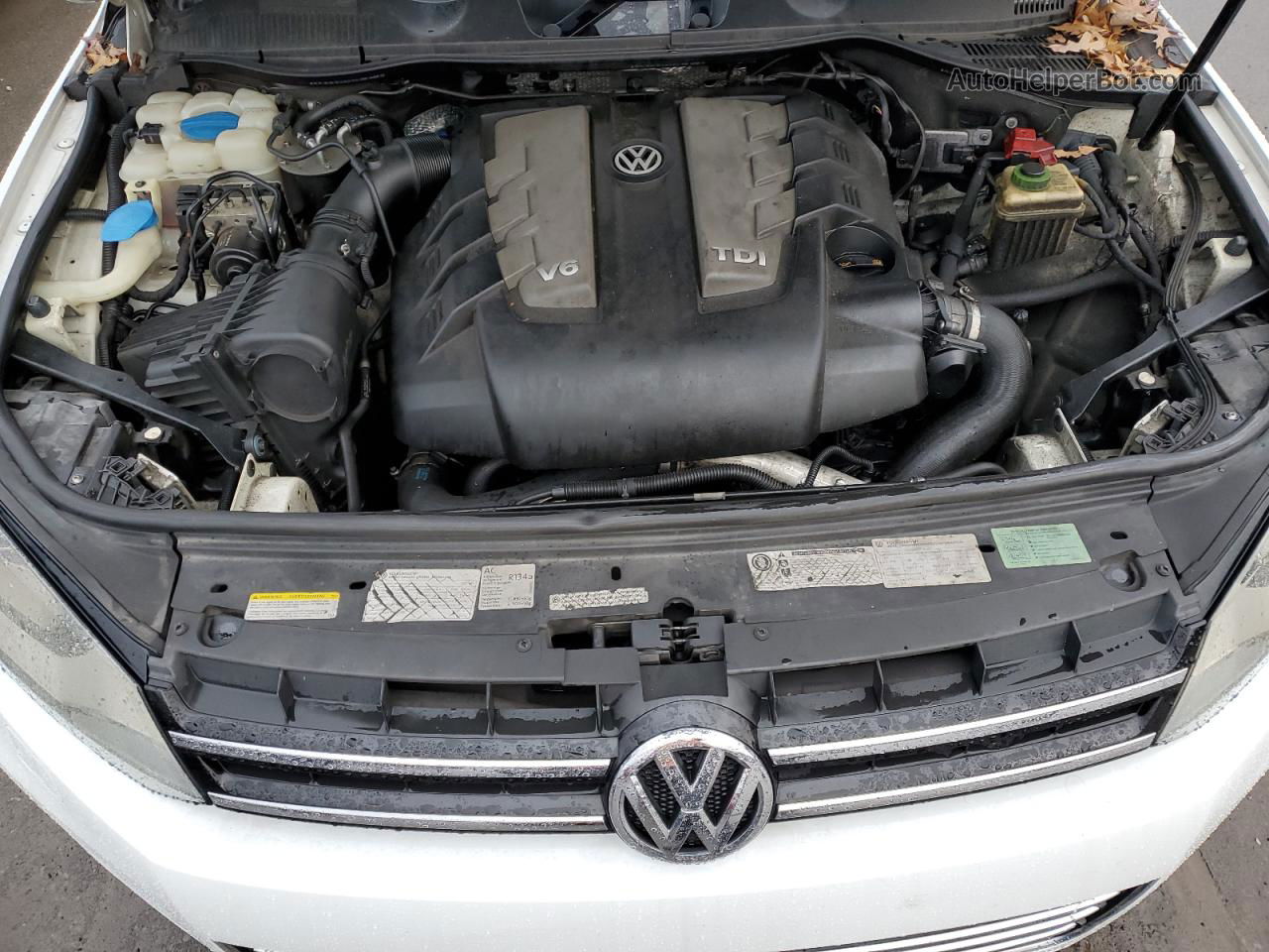 2013 Volkswagen Touareg V6 Tdi Белый vin: WVGEP9BP1DD002706