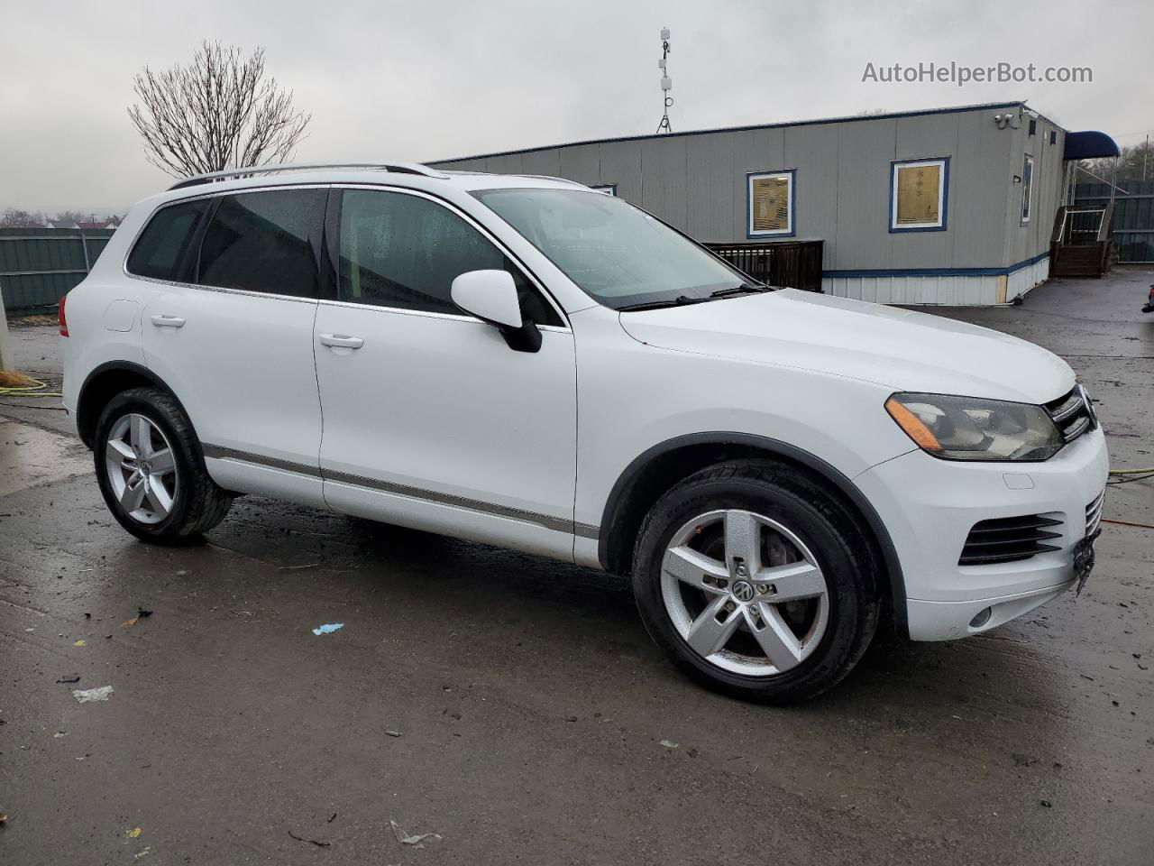 2013 Volkswagen Touareg V6 Tdi White vin: WVGEP9BP1DD002706