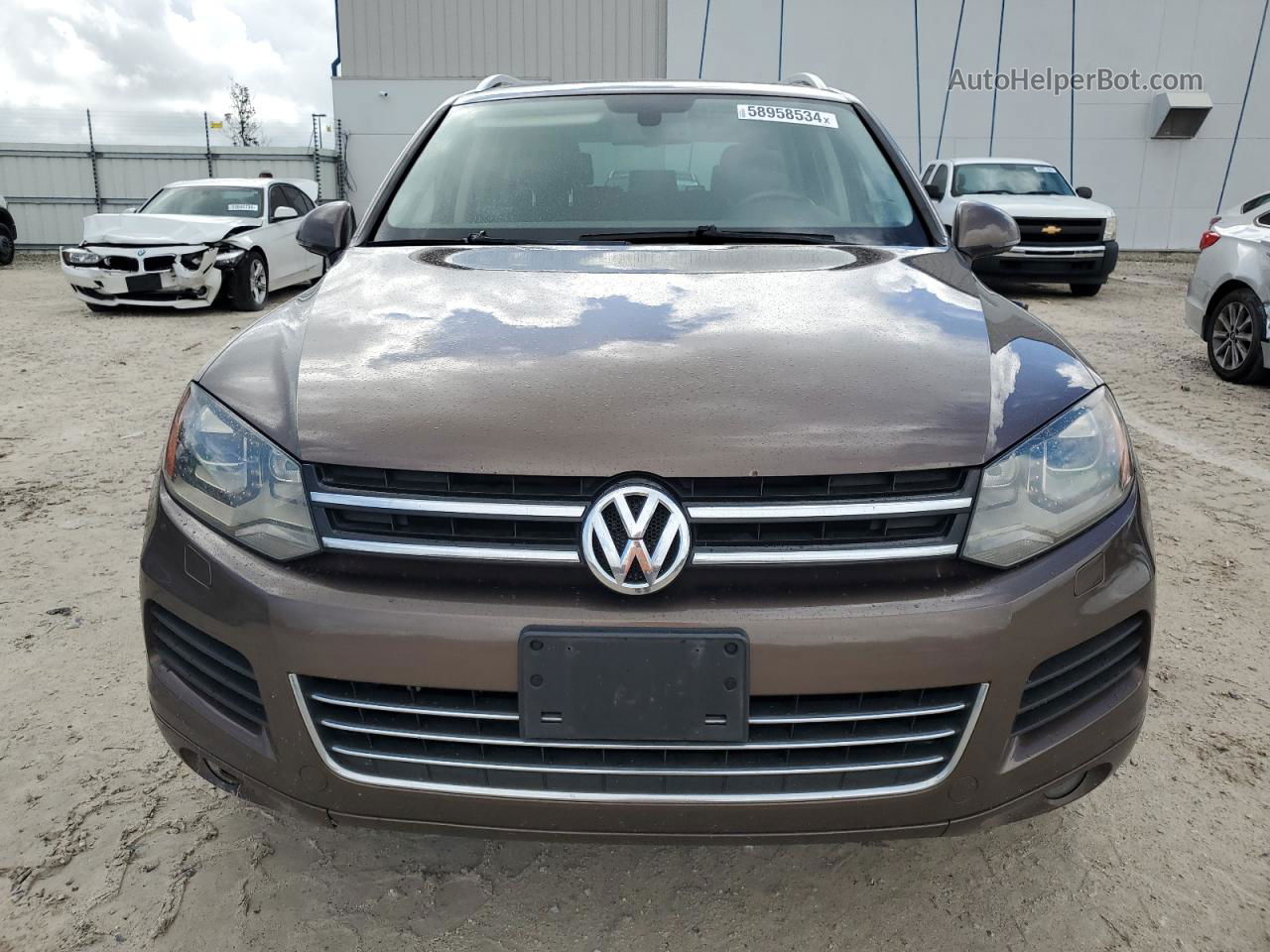 2013 Volkswagen Touareg V6 Tdi Brown vin: WVGEP9BP1DD007811