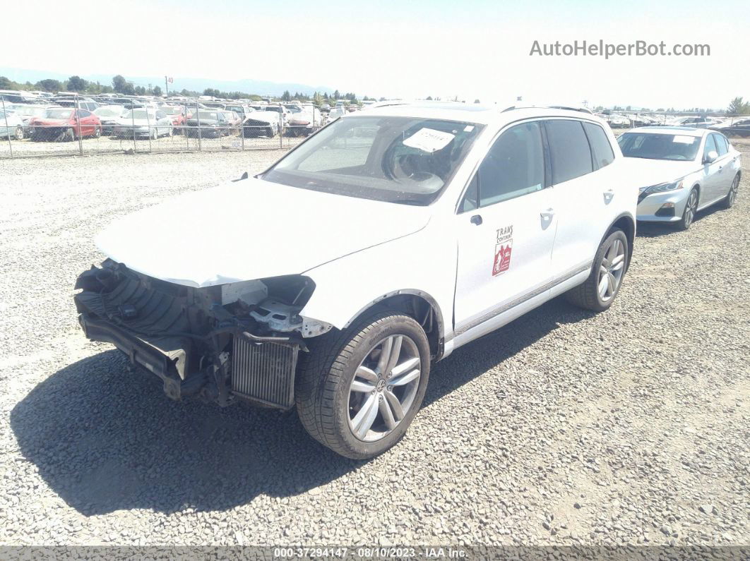 2013 Volkswagen Touareg Exec White vin: WVGEP9BP2DD006232