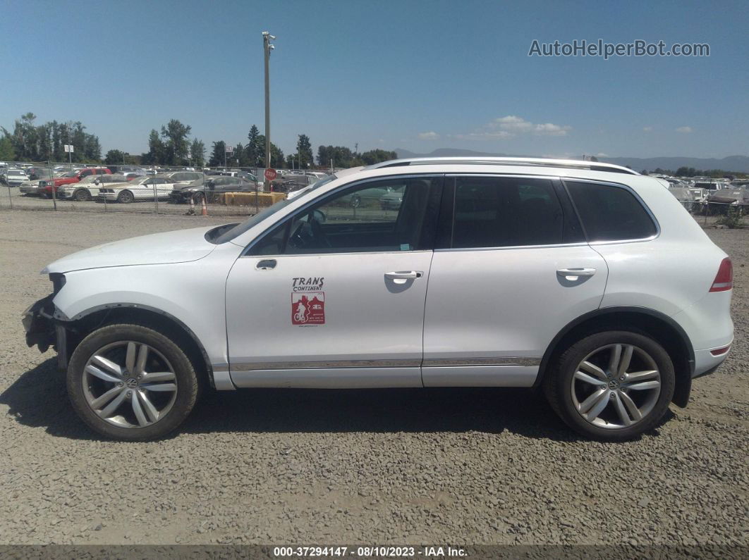 2013 Volkswagen Touareg Exec White vin: WVGEP9BP2DD006232