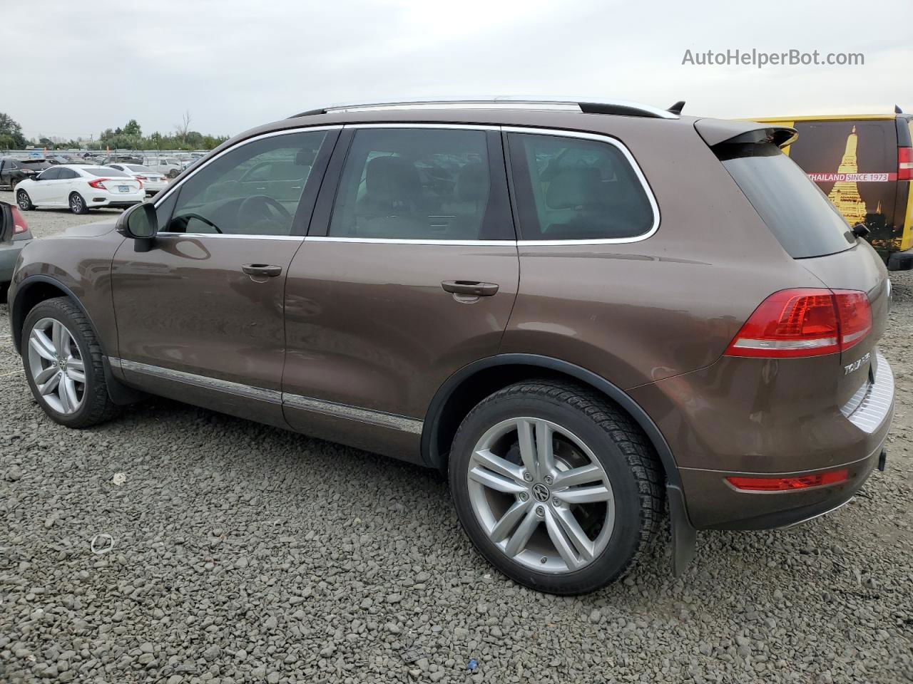 2014 Volkswagen Touareg V6 Tdi Brown vin: WVGEP9BP2ED006765