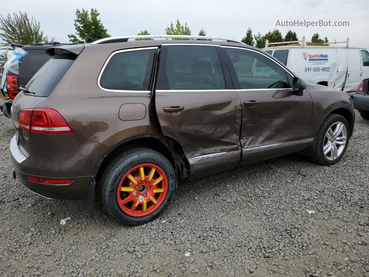 2014 Volkswagen Touareg V6 Tdi Brown vin: WVGEP9BP2ED006765