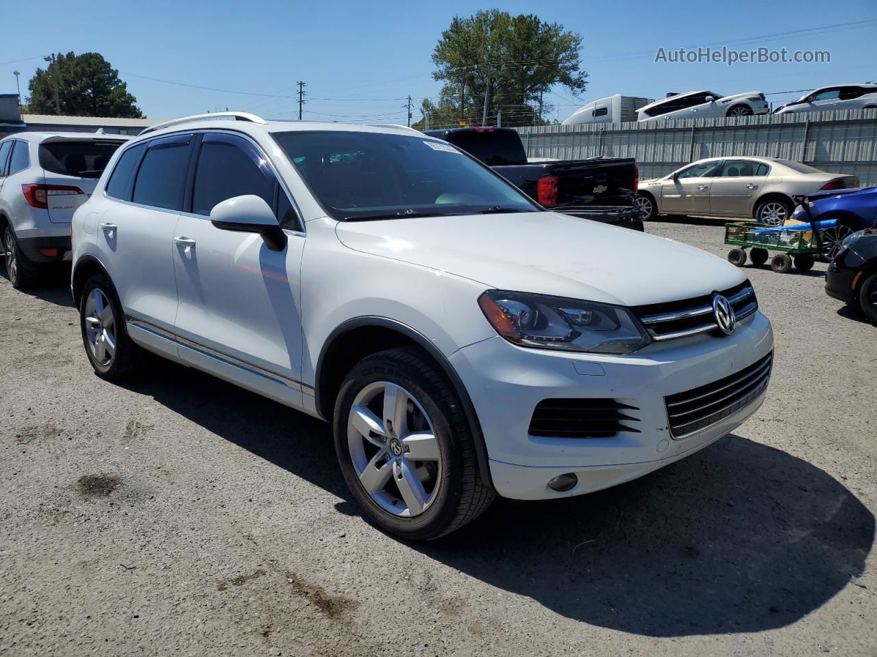 2014 Volkswagen Touareg V6 Tdi White vin: WVGEP9BP3ED005270