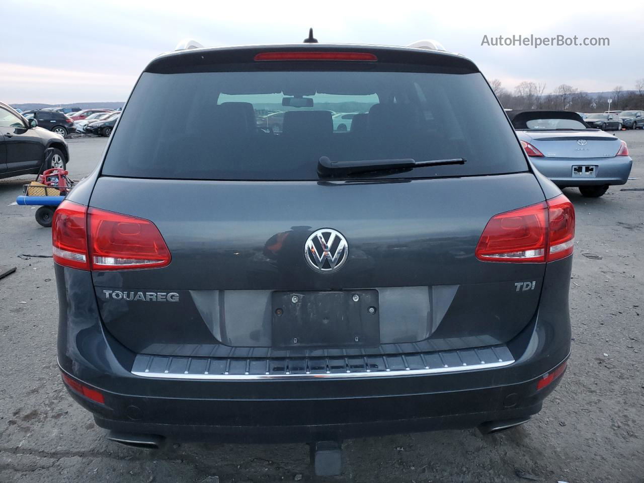 2014 Volkswagen Touareg V6 Tdi Gray vin: WVGEP9BP3ED011649