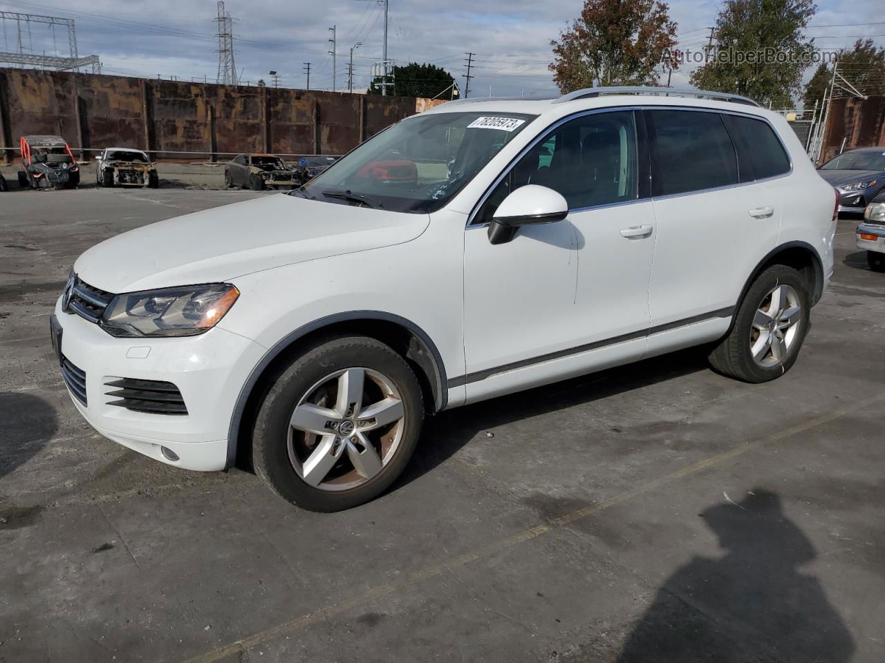 2013 Volkswagen Touareg V6 Tdi White vin: WVGEP9BP4DD006331