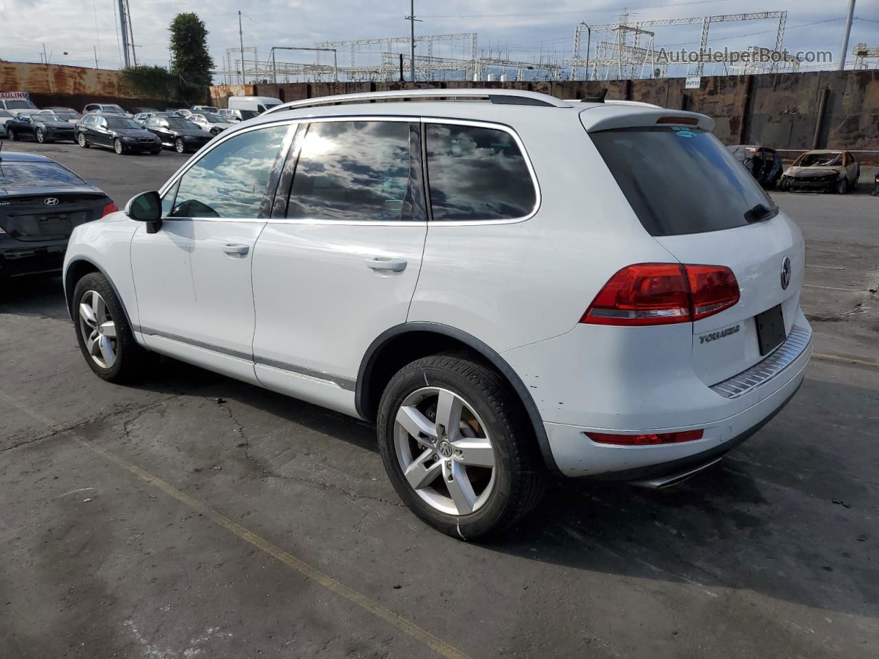 2013 Volkswagen Touareg V6 Tdi White vin: WVGEP9BP4DD006331