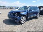 2014 Volkswagen Touareg Lux Blue vin: WVGEP9BP4ED008890