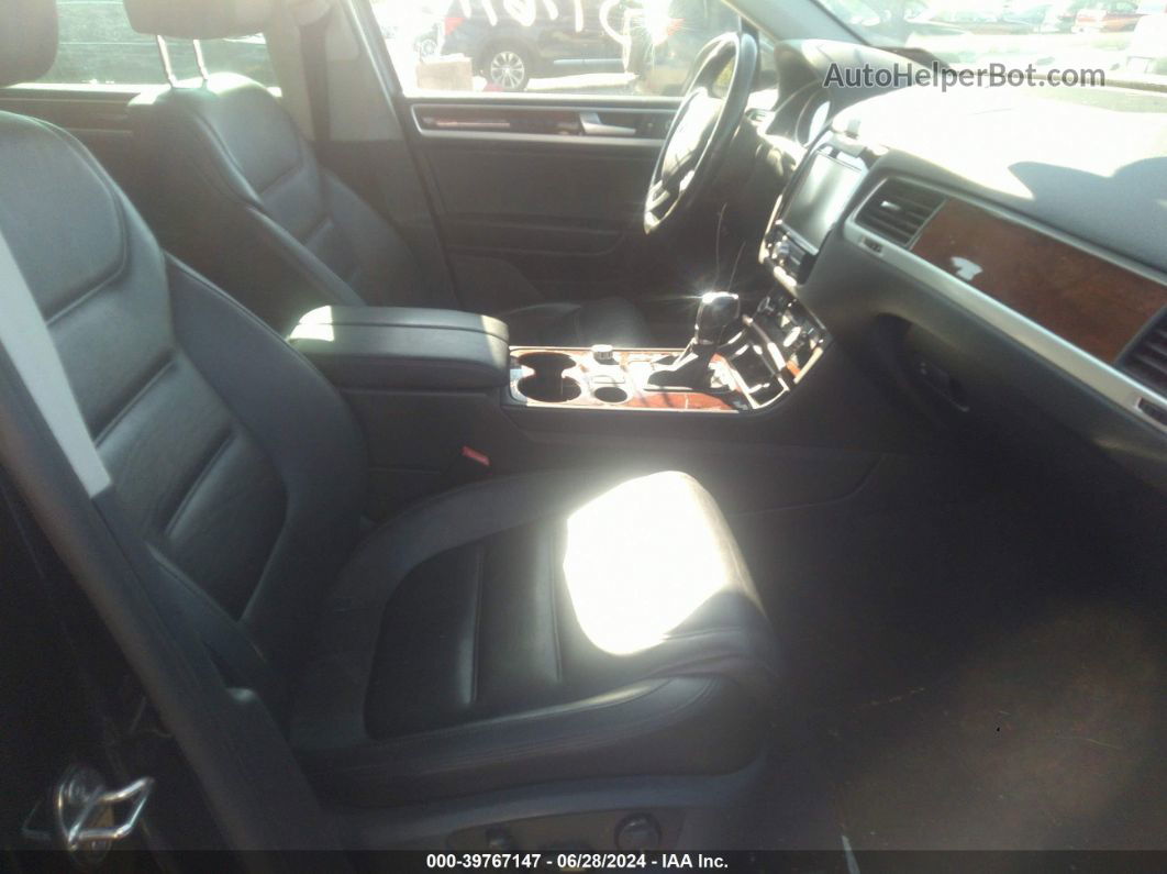 2013 Volkswagen Touareg Tdi Lux Черный vin: WVGEP9BP5DD005849