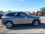 2013 Volkswagen Touareg Lux Gray vin: WVGEP9BP6DD003379