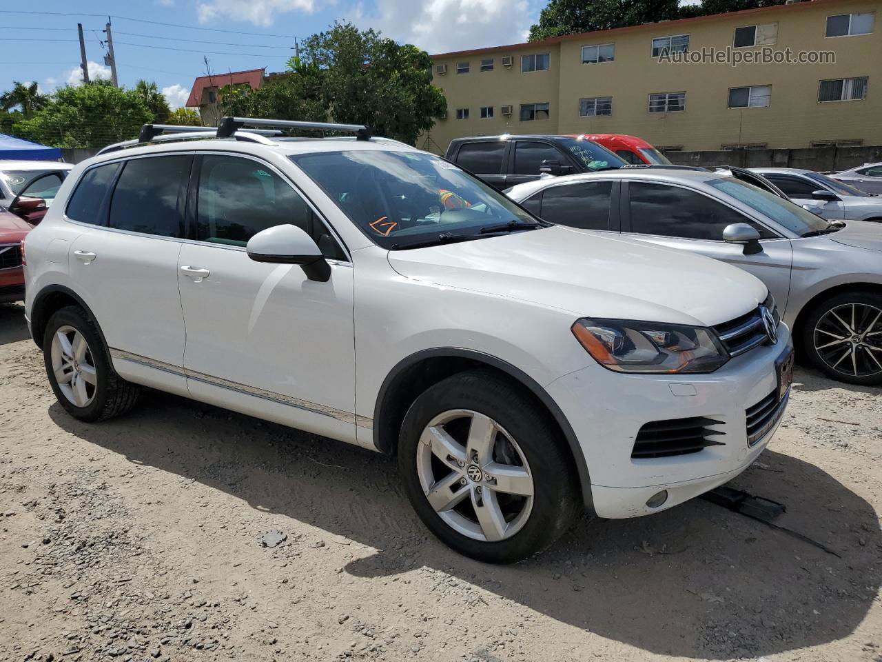 2014 Volkswagen Touareg V6 Tdi White vin: WVGEP9BP6ED001293