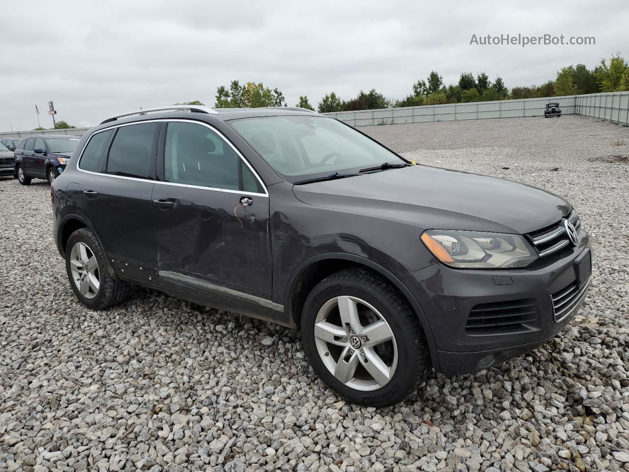 2013 Volkswagen Touareg V6 Tdi Gray vin: WVGEP9BP7DD000619