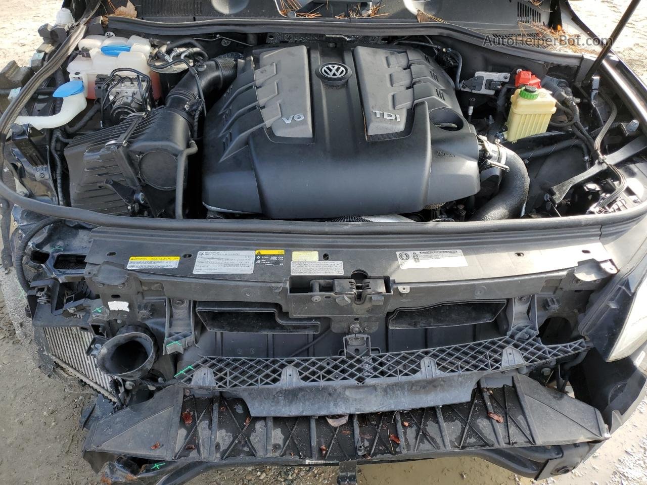 2014 Volkswagen Touareg V6 Tdi Black vin: WVGEP9BP7ED010889