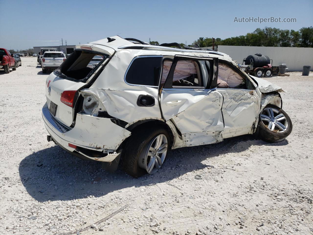 2012 Volkswagen Touareg V6 White vin: WVGFF9BP1CD002338