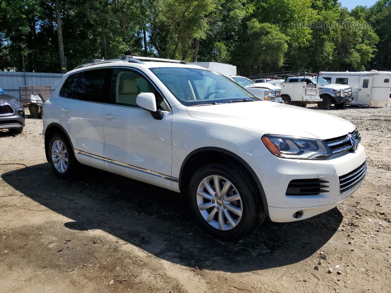 2012 Volkswagen Touareg V6 White vin: WVGFF9BP3CD005080