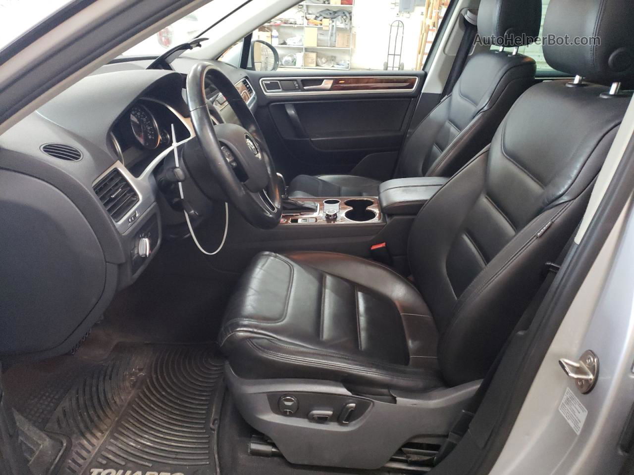 2012 Volkswagen Touareg V6 Серебряный vin: WVGFF9BP5CD002312