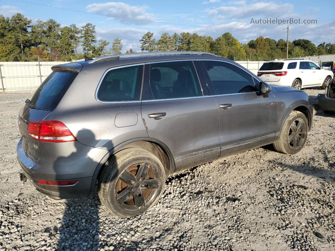 2013 Volkswagen Touareg V6 Gray vin: WVGFF9BP6BD000289