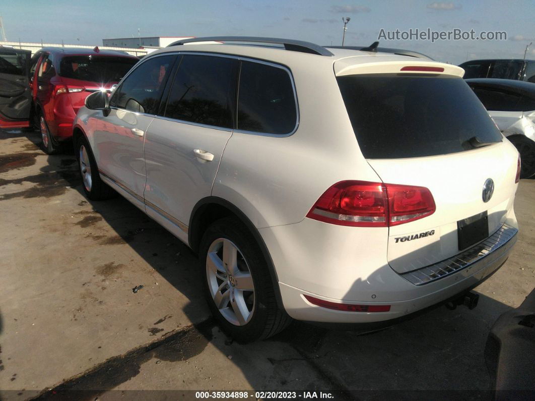 2012 Volkswagen Touareg Lux Белый vin: WVGFF9BPXCD001771