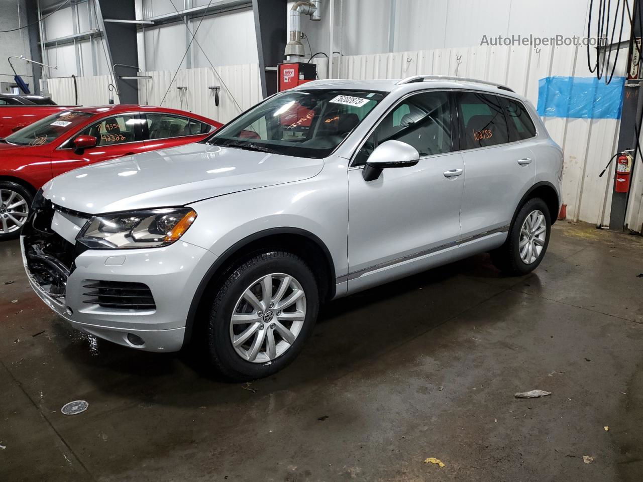 2012 Volkswagen Touareg V6 Silver vin: WVGFF9BPXCD001964