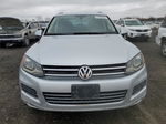 2012 Volkswagen Touareg V6 Tdi Silver vin: WVGFK9BP0CD002388