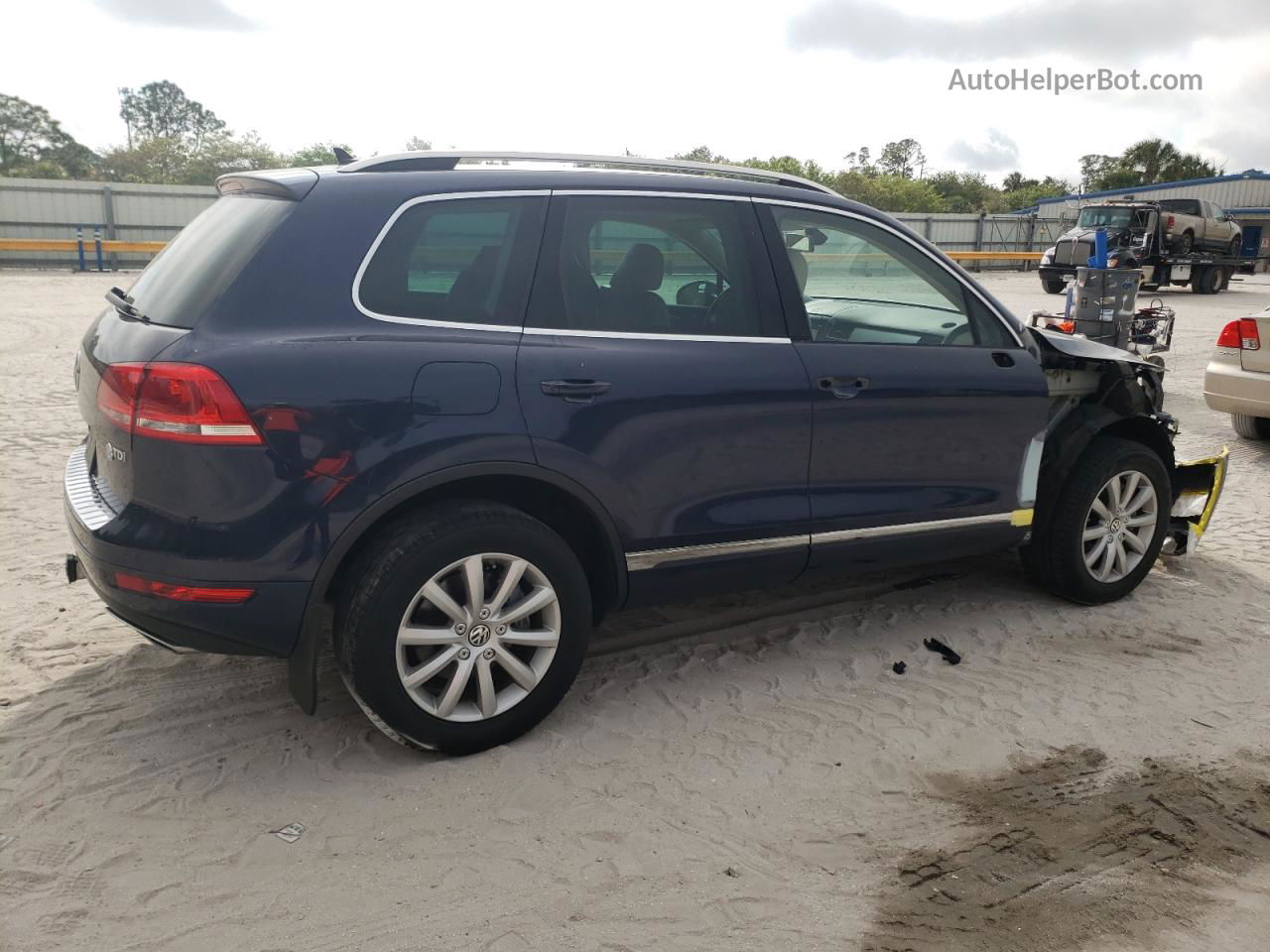 2012 Volkswagen Touareg V6 Tdi Blue vin: WVGFK9BP4CD005391