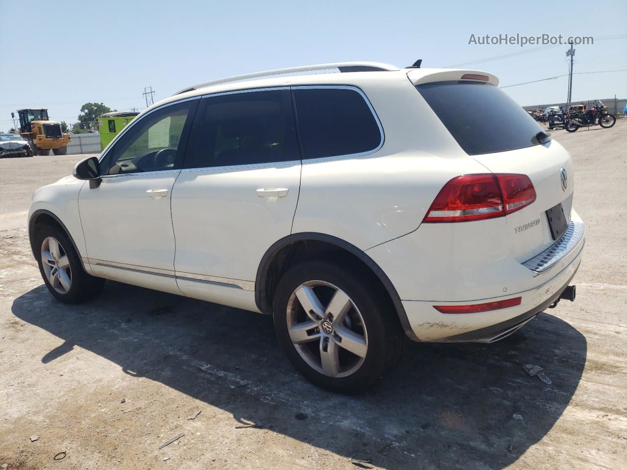 2012 Volkswagen Touareg V6 Tdi White vin: WVGFK9BP6CD000435