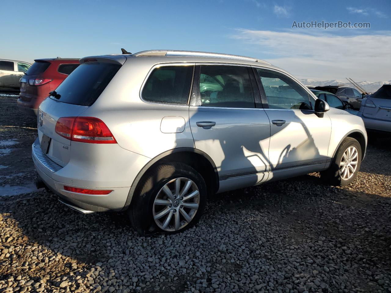 2012 Volkswagen Touareg V6 Tdi Silver vin: WVGFK9BP8CD002946