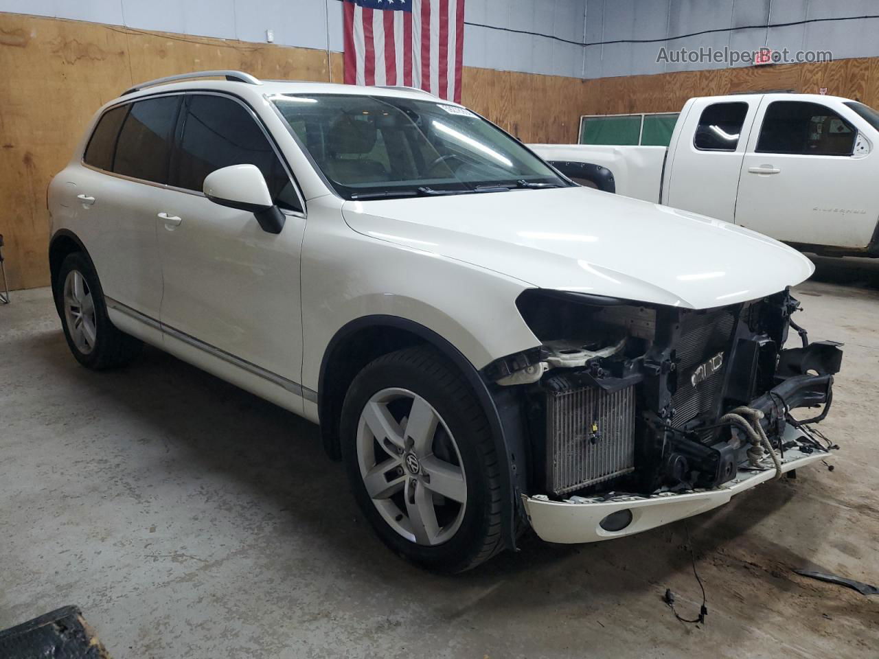 2012 Volkswagen Touareg V6 Tdi White vin: WVGFK9BPXCD004391