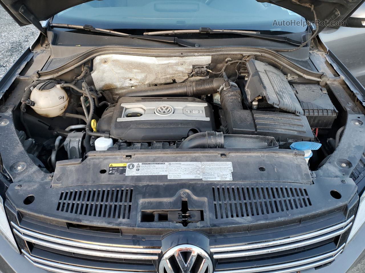 2017 Volkswagen Tiguan Wolfsburg Charcoal vin: WVGNV7AX5HK034359