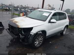 2017 Volkswagen Tiguan 2.0t Wolfsburg Edition White vin: WVGRV7AX3HW502969