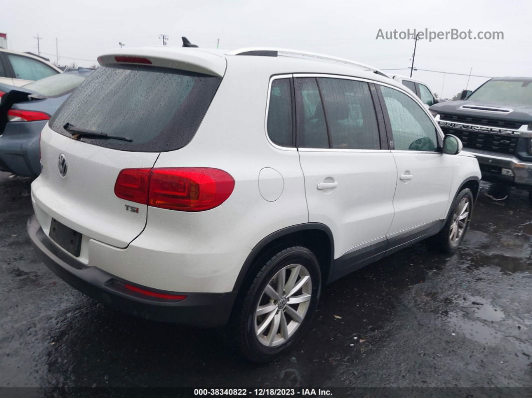 2017 Volkswagen Tiguan 2.0t Wolfsburg Edition White vin: WVGRV7AX3HW502969